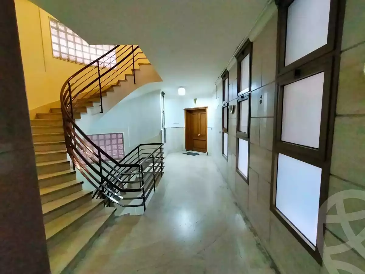 https://aqarmap.com.eg/ar/listing/5463233-for-rent-cairo-el-maadi-sarayat-el-maadi-street-20