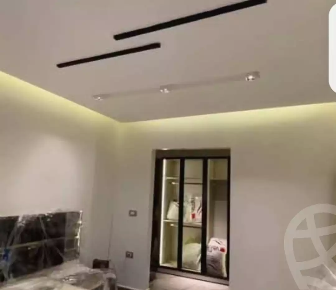 https://aqarmap.com.eg/en/listing/5466326-for-sale-cairo-mokattam-el-hadabah-el-wosta-compounds-vittoria-compound-seven-stars