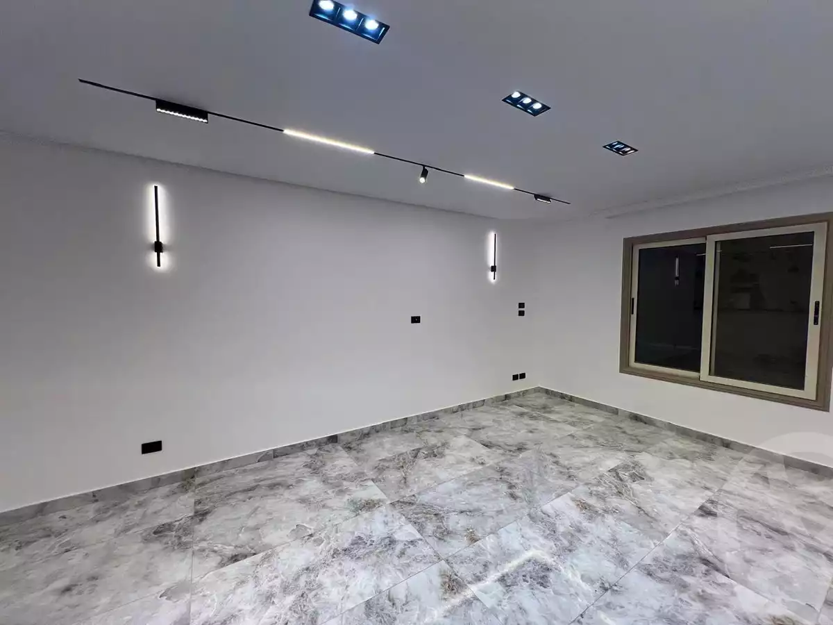 https://aqarmap.com.eg/en/listing/5468829-for-sale-cairo-new-cairo-lrhb-city-phase-2-amr-ibn-el-aas-st