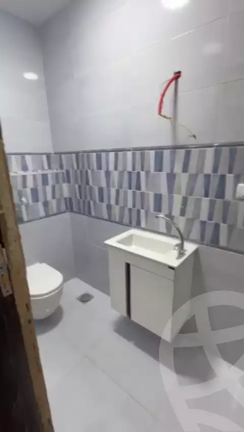 https://aqarmap.com.eg/en/listing/5469323-for-sale-cairo-el-sheikh-zayed-city-compounds-el-khamayel