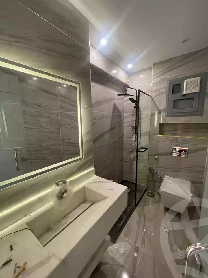 https://aqarmap.com.eg/en/listing/5470141-for-sale-cairo-mokattam-el-hadabah-el-wosta-compounds-vittoria-compound-seven-stars
