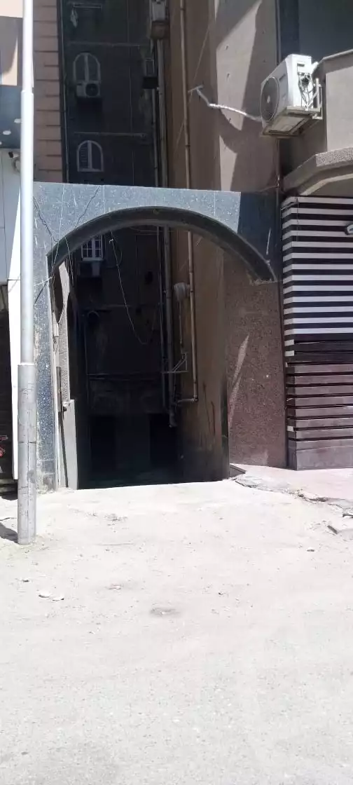 https://aqarmap.com.eg/en/listing/5470544-for-sale-cairo-el-mohandesen-abd-el-moneam-riad-st