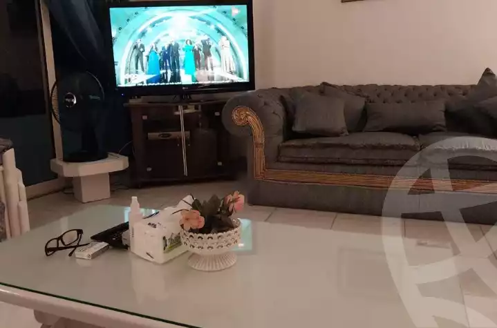 https://aqarmap.com.eg/ar/listing/5470767-for-sale-alexandria-el-asafra-shr-45