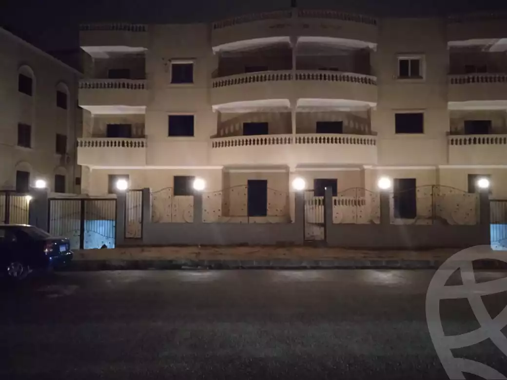 https://aqarmap.com.eg/en/listing/5473055-for-sale-cairo-el-shorouk-lhy-lthlth-shrq-neighbourhood-9