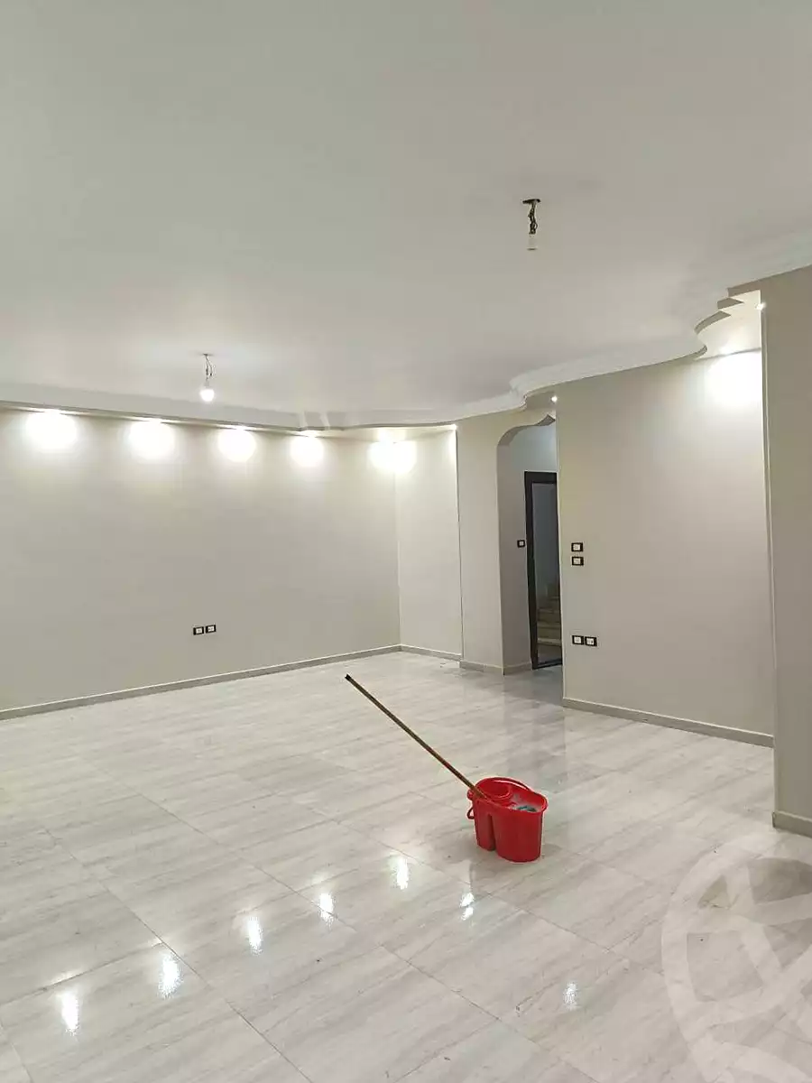 https://aqarmap.com.eg/ar/listing/5486220-for-rent-cairo-mokattam-lhdb-l-ly-shareaa-9
