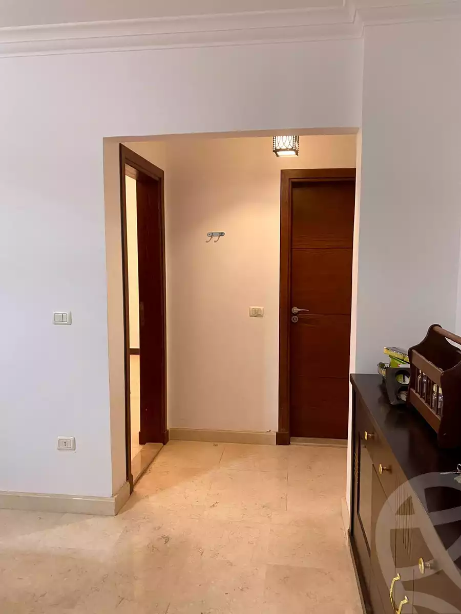 https://aqarmap.com.eg/en/listing/5469787-for-sale-cairo-new-cairo-compounds-el-ashrafia