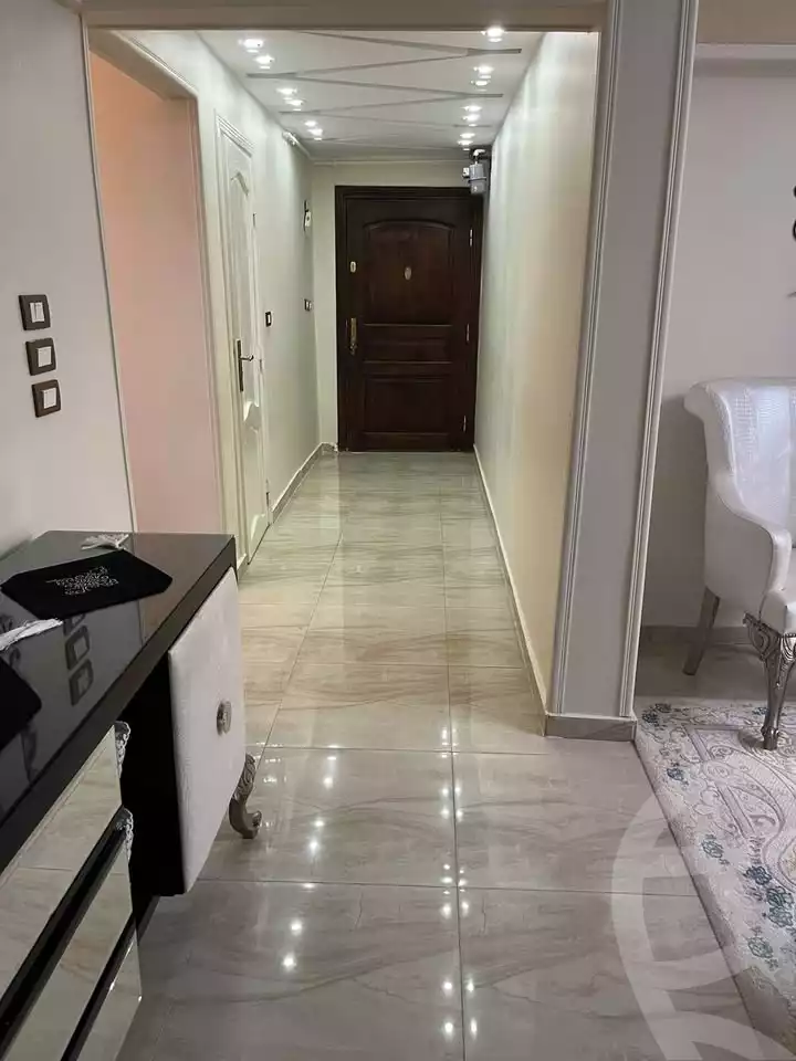 https://aqarmap.com.eg/ar/listing/5486897-for-sale-alexandria-fleming-abd-el-fattah-el-taweel-st