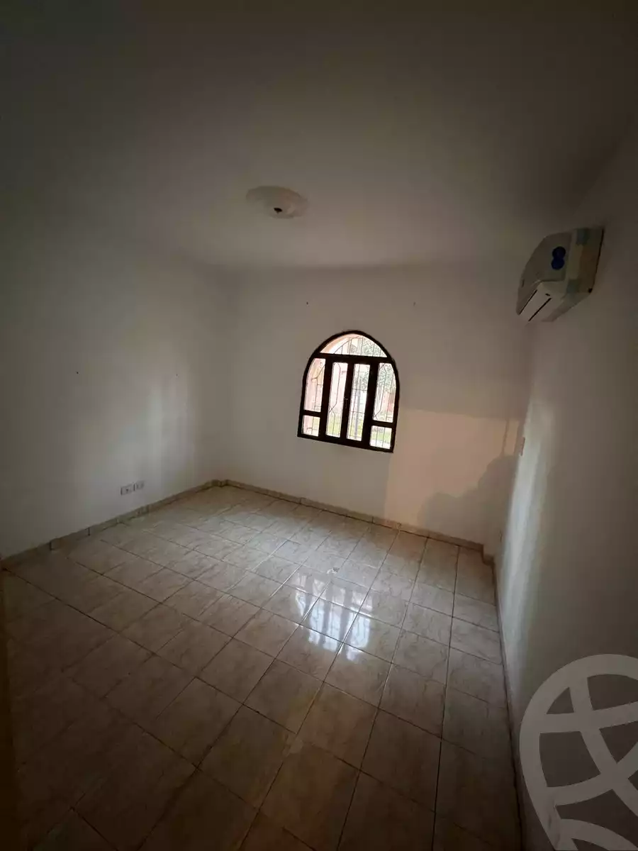 https://aqarmap.com.eg/en/listing/5488478-for-sale-cairo-new-cairo-lrhb-city-phase-5-talaat-mostafa-st