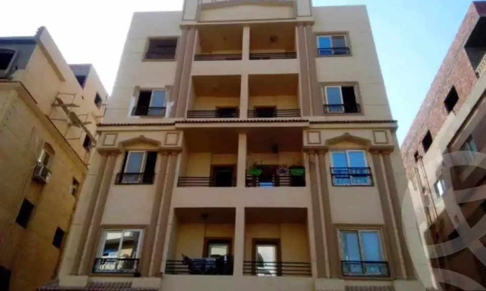https://aqarmap.com.eg/ar/listing/5489687-for-sale-cairo-new-cairo-compounds-hyde-park-centre-ville-hyde-park
