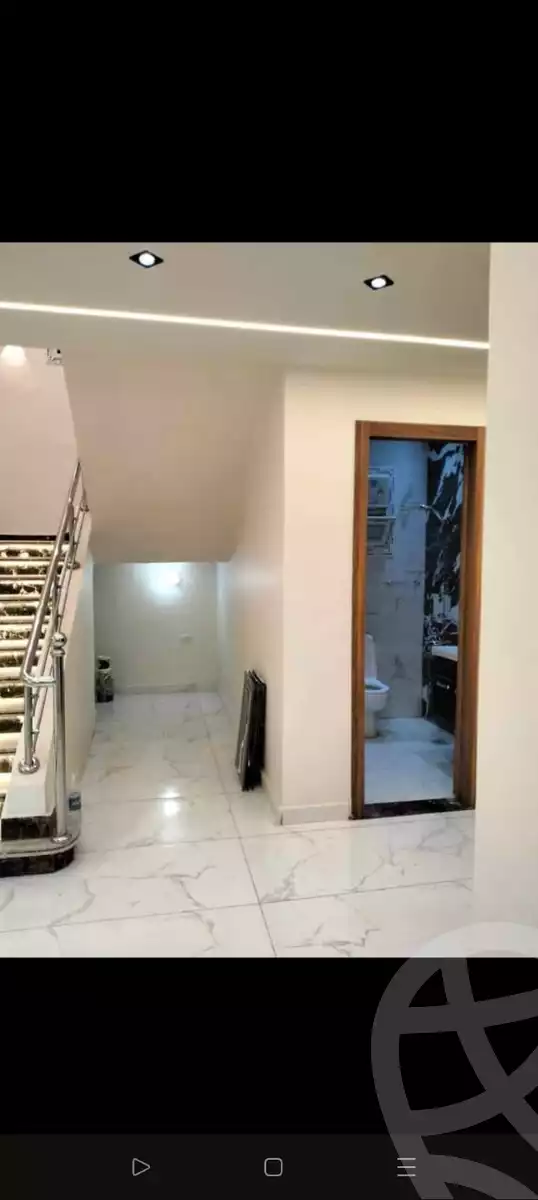 https://aqarmap.com.eg/en/listing/5490886-for-sale-cairo-6th-of-october-featured-neighborhood-el-motamayez-neighborhood-abd-el-moneim-riad-st