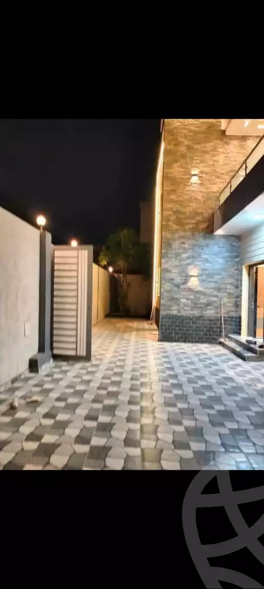 https://aqarmap.com.eg/en/listing/5490886-for-sale-cairo-6th-of-october-featured-neighborhood-el-motamayez-neighborhood-abd-el-moneim-riad-st