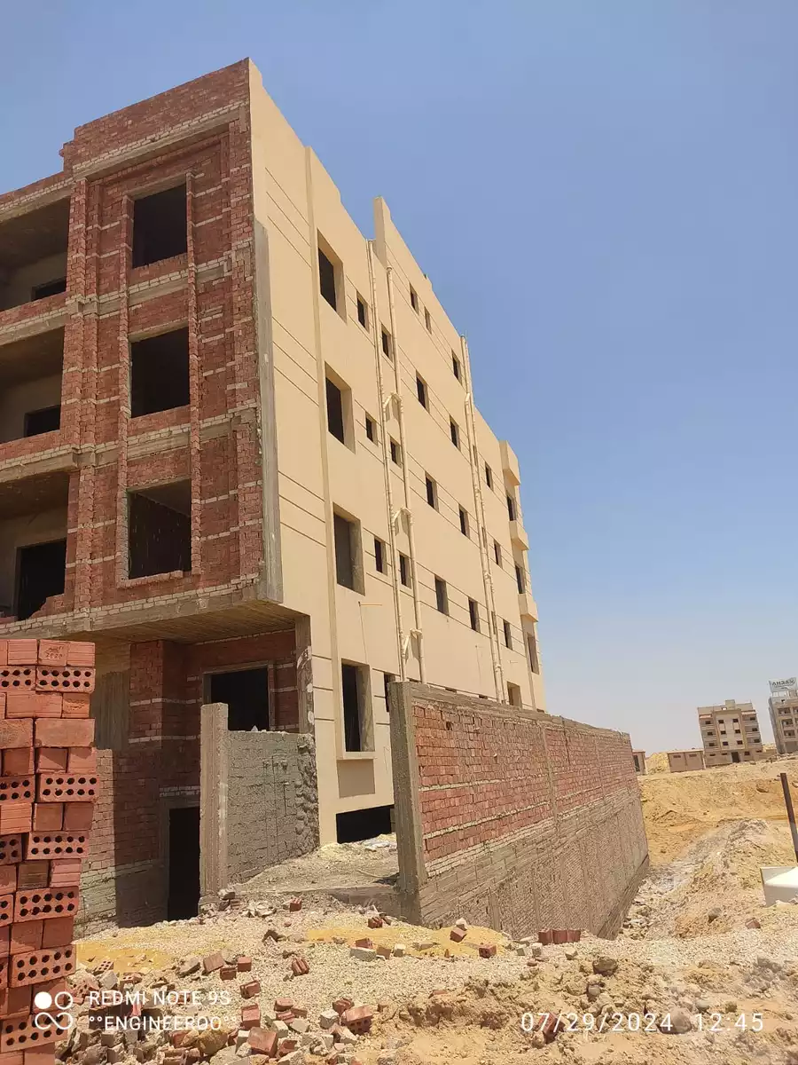 https://aqarmap.com.eg/en/listing/5491065-for-sale-cairo-new-cairo-bait-el-watan-first-neighborhood