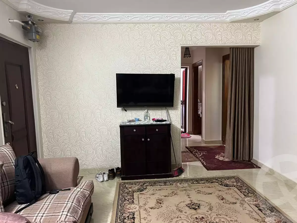 https://aqarmap.com.eg/ar/listing/5495771-for-sale-cairo-6th-of-october-el-ahyaa-neighborhood-3rd-al-hay-al-thalith-st