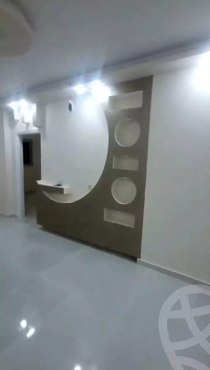 https://aqarmap.com.eg/ar/listing/5496298-for-rent-cairo-faisal-kafr-tohormos-queen-nazli-st
