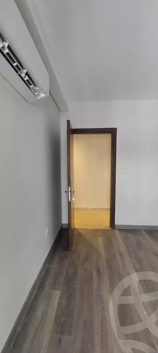 https://aqarmap.com.eg/en/listing/5501753-for-sale-cairo-el-sheikh-zayed-city-compounds-zyd-wr-llttwyr-park-side-residences