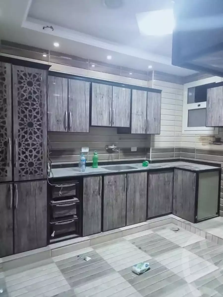 https://aqarmap.com.eg/en/listing/5508381-for-sale-cairo-helwan-hadayek-helwan-el-eshrein-st
