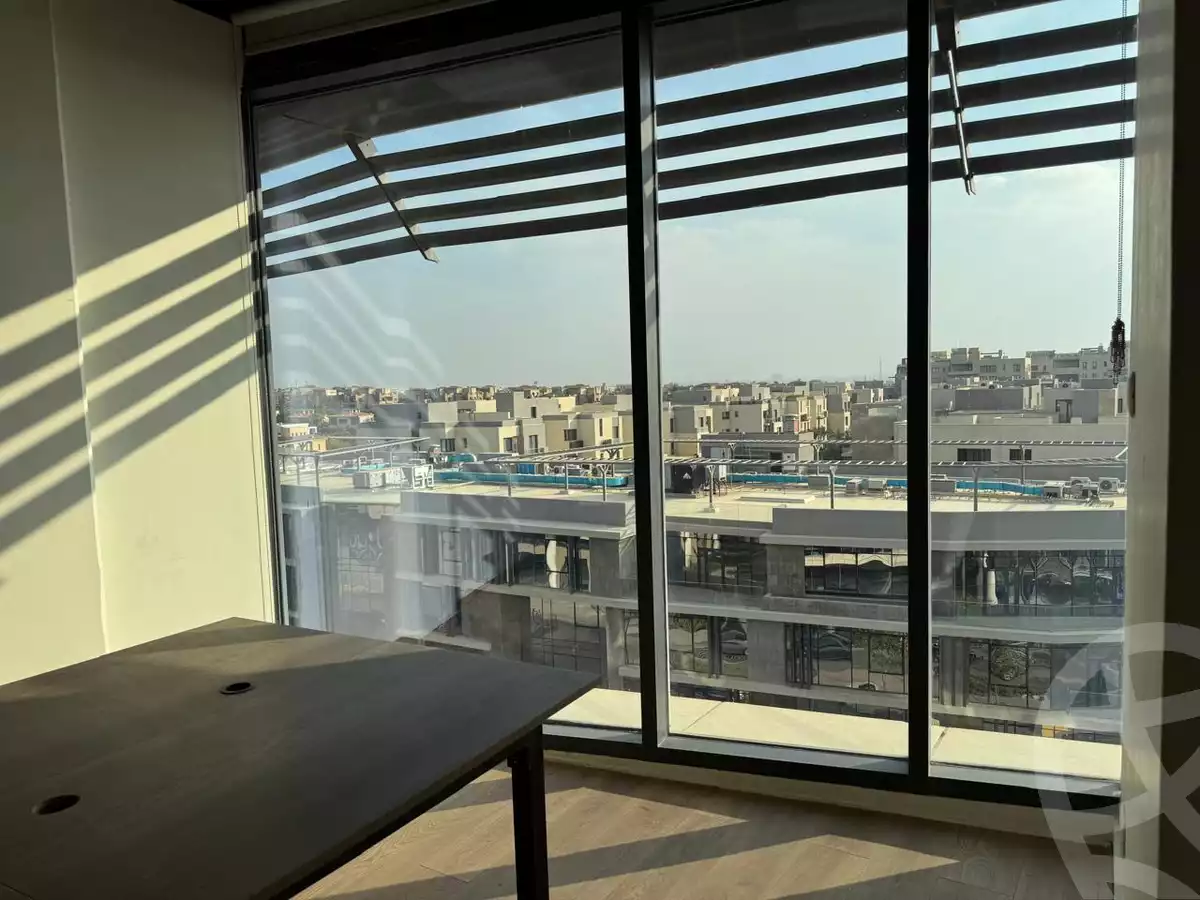 https://aqarmap.com.eg/ar/listing/5510131-for-sale-cairo-el-sheikh-zayed-city-compounds-dh-bwrtl-mwl-swdyk