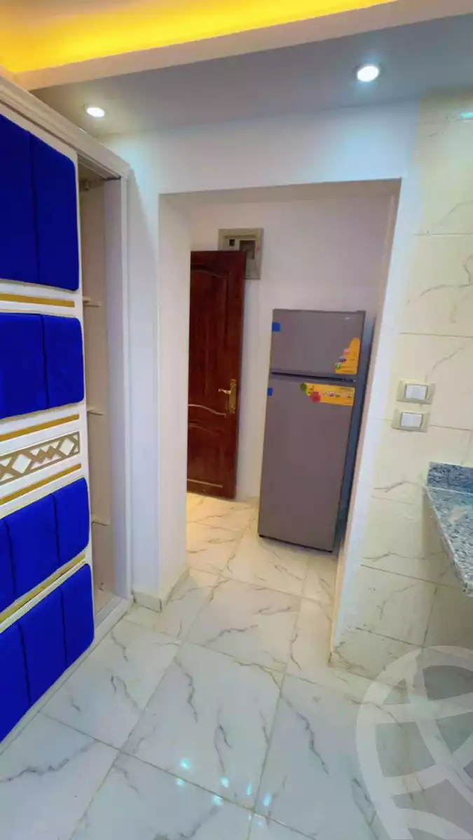 https://aqarmap.com.eg/en/listing/5515990-for-sale-cairo-6th-of-october-el-ahyaa-neighborhood-1st-al-maahad