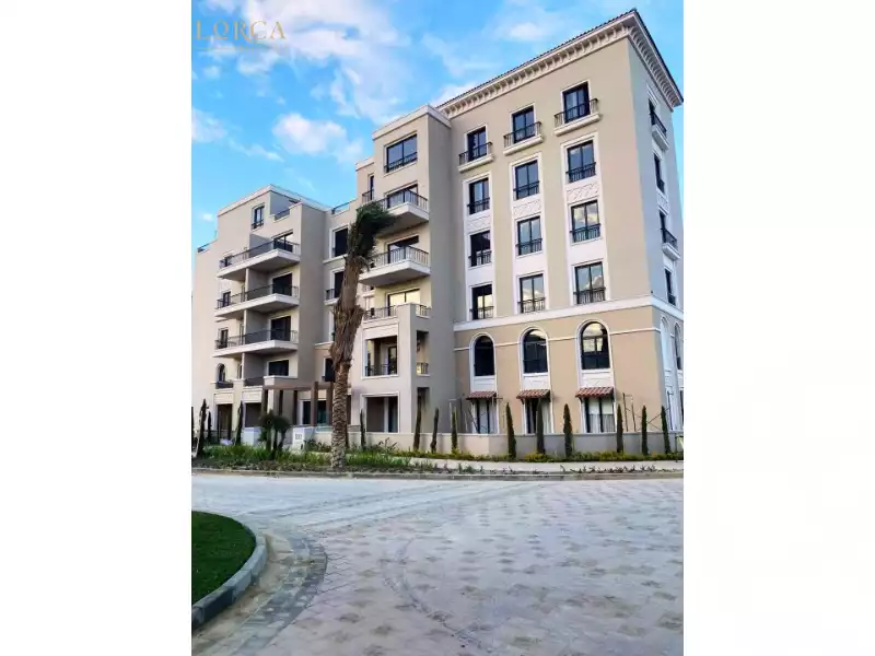 https://aqarmap.com.eg/en/listing/5517384-for-sale-cairo-el-sheikh-zayed-city-compounds-kmbwnd-fyldj-wyst-dr-llttwyr
