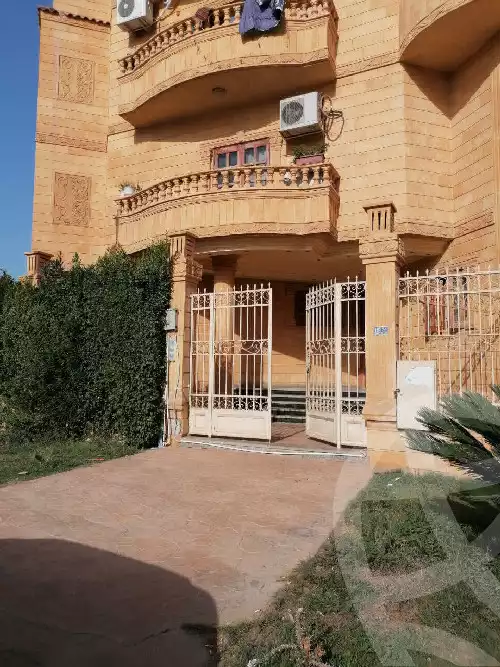 https://aqarmap.com.eg/ar/listing/6548613-for-sale-cairo-new-cairo-el-ahyaa-fifth-neighborhood-street-10