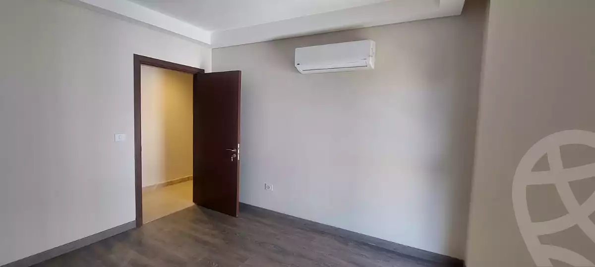 https://aqarmap.com.eg/en/listing/5532808-for-sale-cairo-el-sheikh-zayed-city-compounds-zyd-wr-llttwyr-z-tower