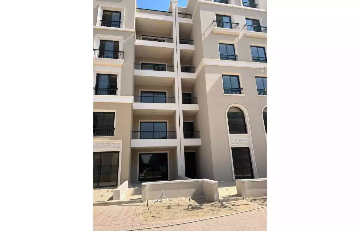 https://aqarmap.com.eg/ar/listing/5533633-for-sale-cairo-el-sheikh-zayed-city-compounds-kmbwnd-fyldj-wyst-dr-llttwyr