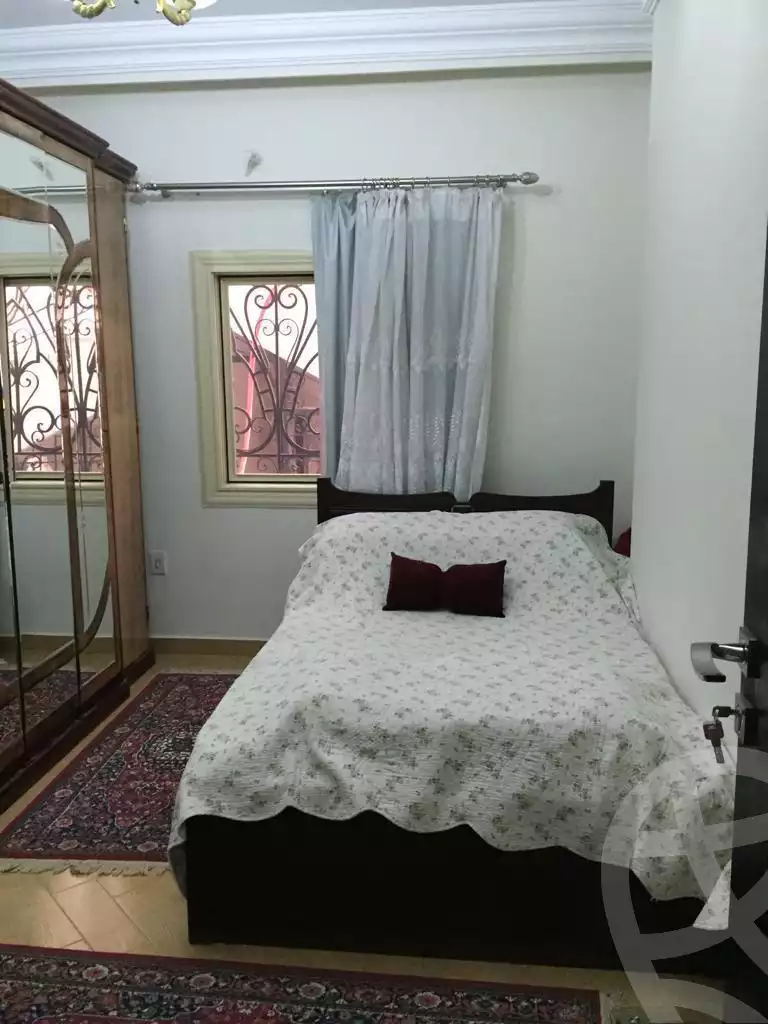 https://aqarmap.com.eg/en/listing/5537609-for-sale-cairo-new-cairo-el-narges-el-narges-2-pilot-halawany-st