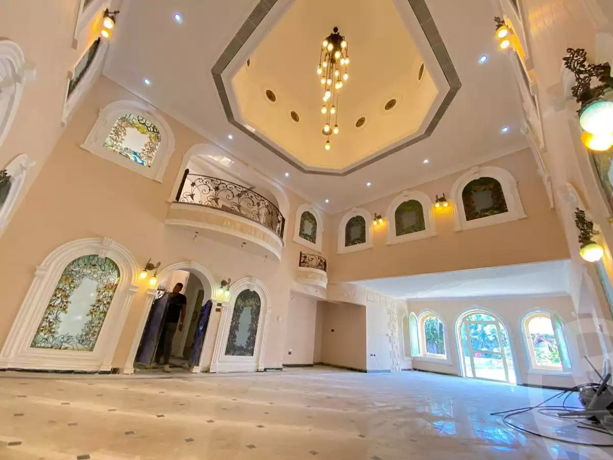 https://aqarmap.com.eg/ar/listing/5537780-for-sale-cairo-el-sheikh-zayed-city-compounds-el-rabwa