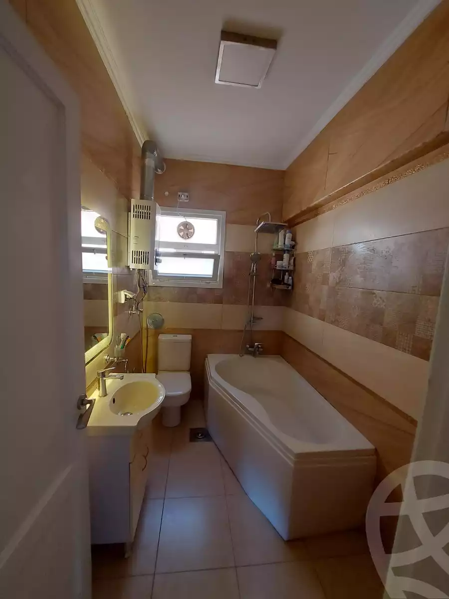 https://aqarmap.com.eg/en/listing/5540170-for-sale-cairo-new-cairo-lrhb-city-phase-8