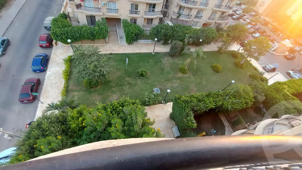 https://aqarmap.com.eg/en/listing/5540176-for-sale-cairo-new-cairo-lrhb-city-phase-8