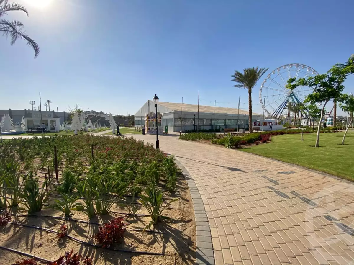 https://aqarmap.com.eg/en/listing/5540632-for-sale-cairo-el-sheikh-zayed-city-compounds-zyd-wr-llttwyr-z-tower