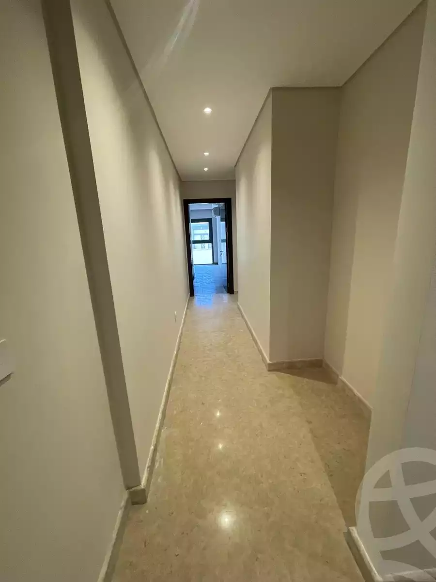 https://aqarmap.com.eg/ar/listing/5540677-for-sale-cairo-el-sheikh-zayed-city-compounds-zyd-wr-llttwyr-z-tower