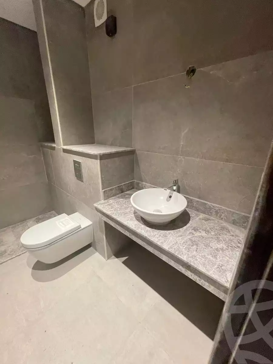 https://aqarmap.com.eg/ar/listing/5540677-for-sale-cairo-el-sheikh-zayed-city-compounds-zyd-wr-llttwyr-z-tower