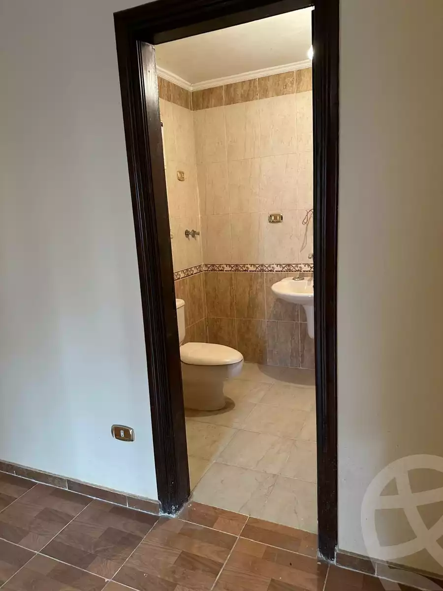 https://aqarmap.com.eg/en/listing/5543993-for-sale-cairo-nasr-city-hay-el-waha-shr-lkhmsyn
