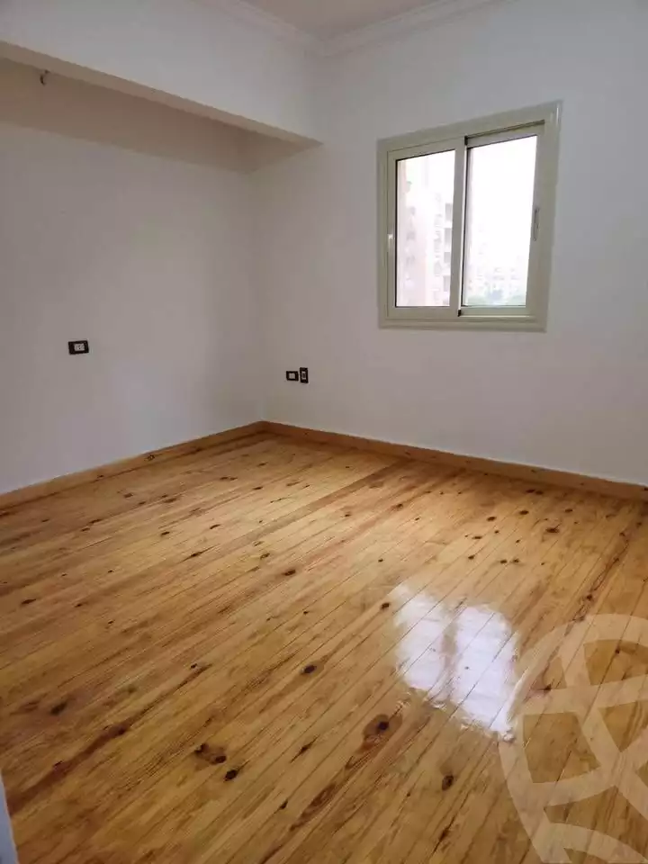 https://aqarmap.com.eg/en/listing/5549446-for-rent-cairo-mokattam-lhdb-l-ly-street-83