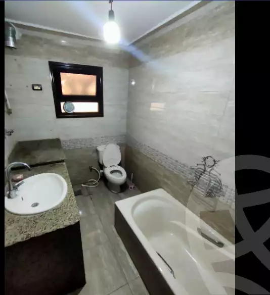 https://aqarmap.com.eg/en/listing/5551296-for-rent-cairo-mokattam-lhdb-l-ly-shareaa-9