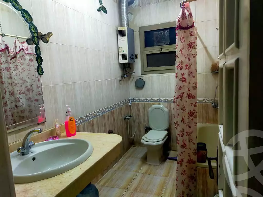 https://aqarmap.com.eg/ar/listing/5556590-for-sale-cairo-ain-shams-6-october-st