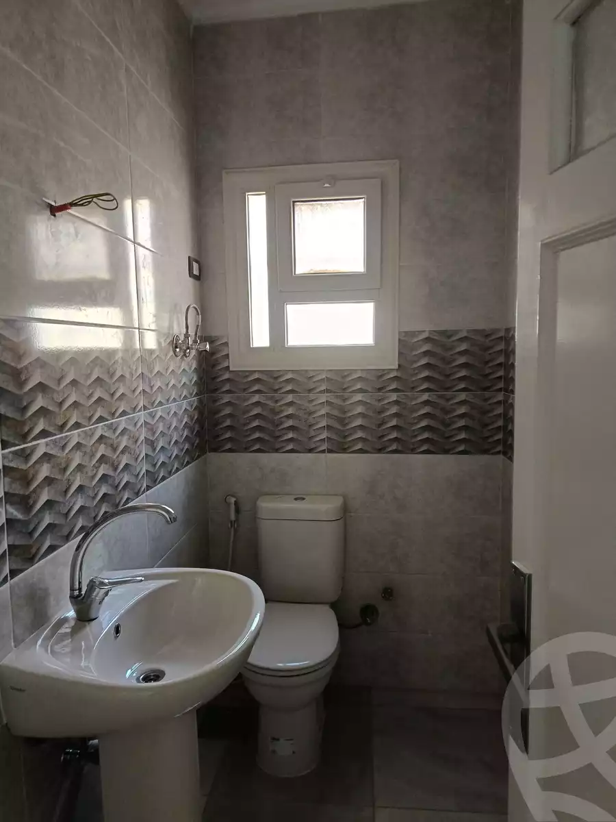 https://aqarmap.com.eg/en/listing/5560304-for-rent-cairo-mokattam-lhdb-l-ly-s-zone