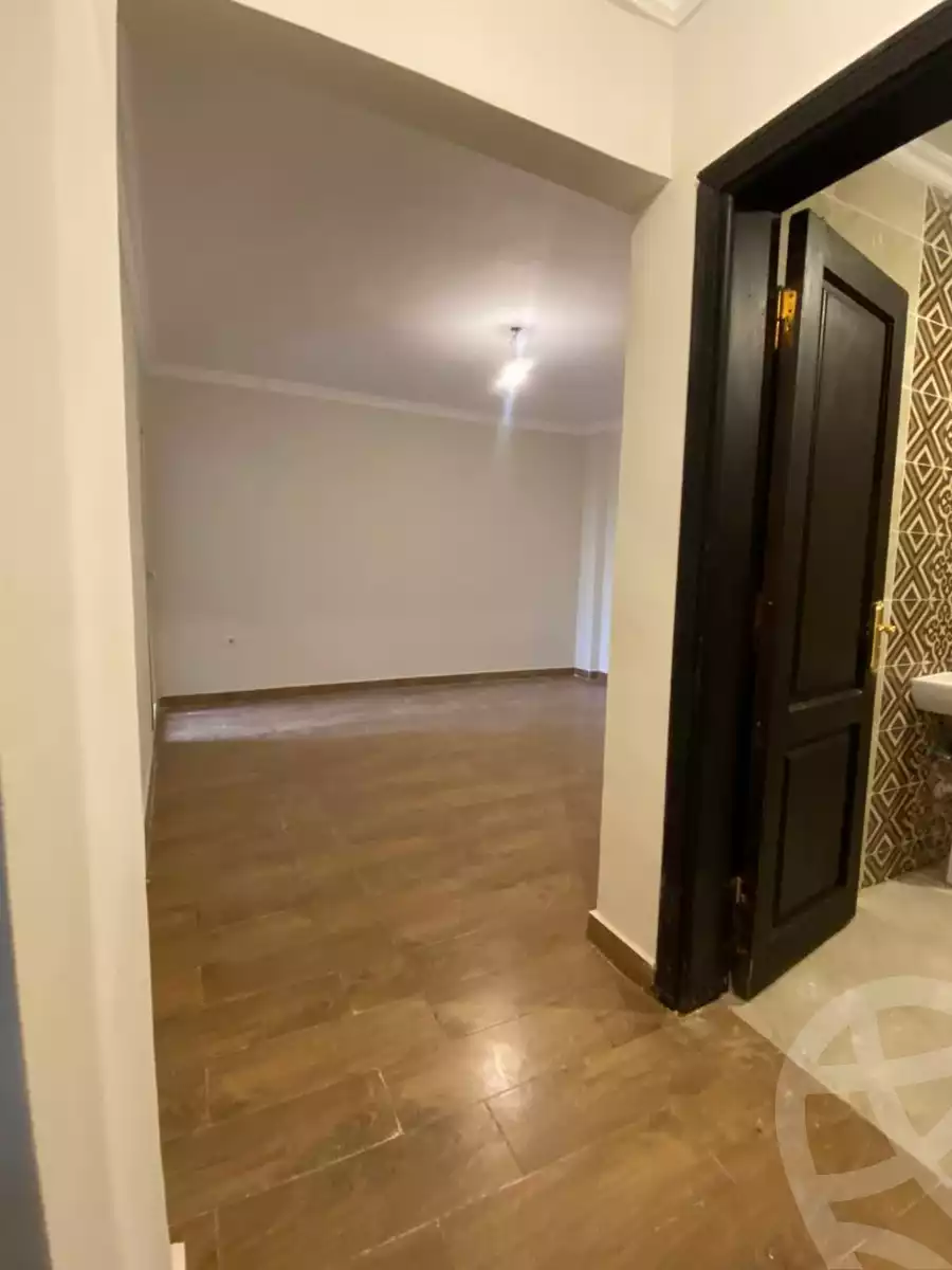 https://aqarmap.com.eg/en/listing/5566612-for-sale-cairo-el-sheikh-zayed-city-compounds-jn-zyd
