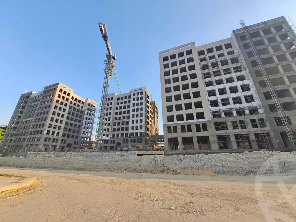 https://aqarmap.com.eg/ar/listing/6197838-for-sale-cairo-el-sheikh-zayed-city-compounds-mwl-205-rkn-blm