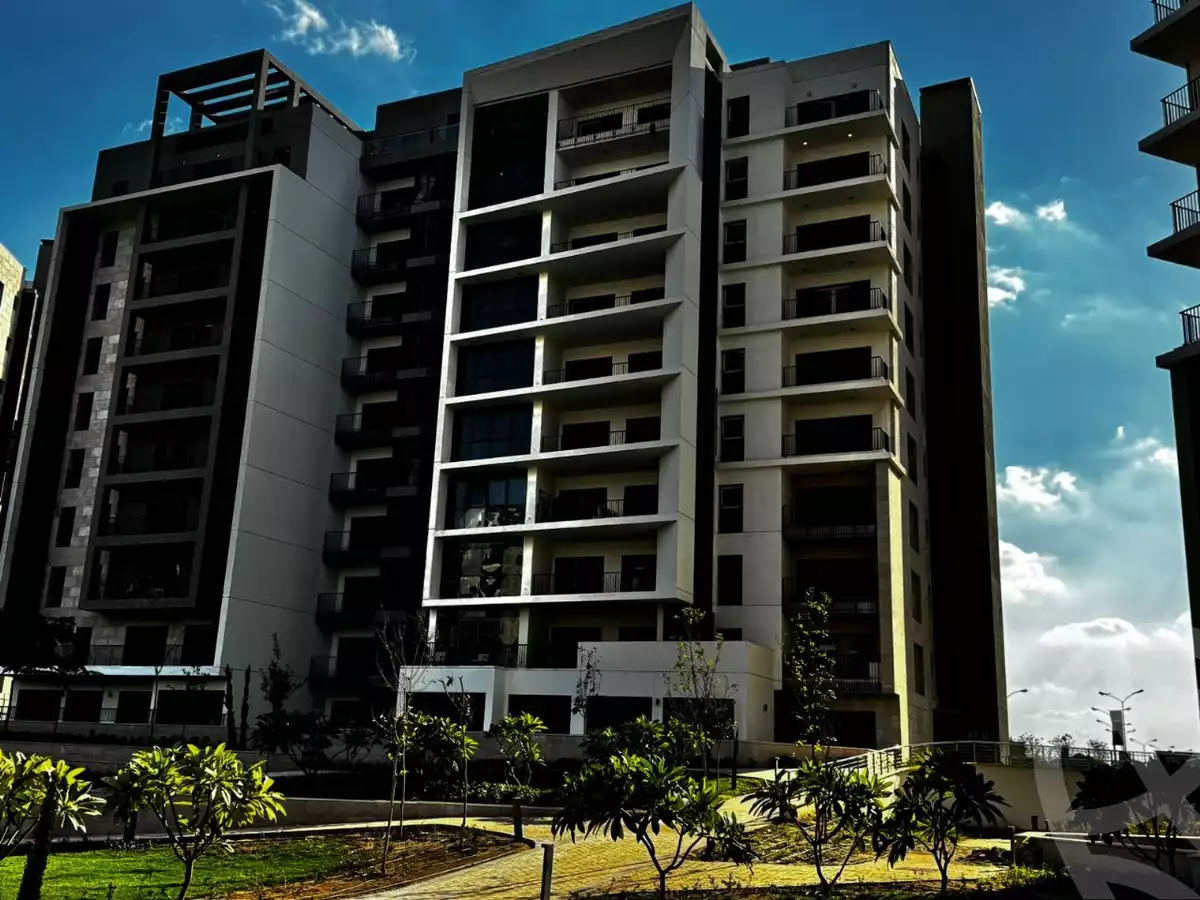 https://aqarmap.com.eg/en/listing/5575935-for-sale-cairo-el-sheikh-zayed-city-compounds-zyd-wr-llttwyr-park-towers-zed-el-sheikh-zayed-compound
