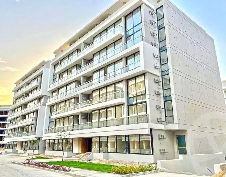 https://aqarmap.com.eg/en/listing/5578960-for-sale-cairo-6th-of-october-hadaeq-october-kmbwnd-fy-hdyq-ktwbr-lake-front