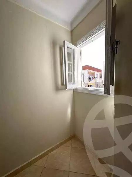 https://aqarmap.com.eg/en/listing/5581722-for-rent-alexandria-l-jmy-lbytsh-el-hay-st