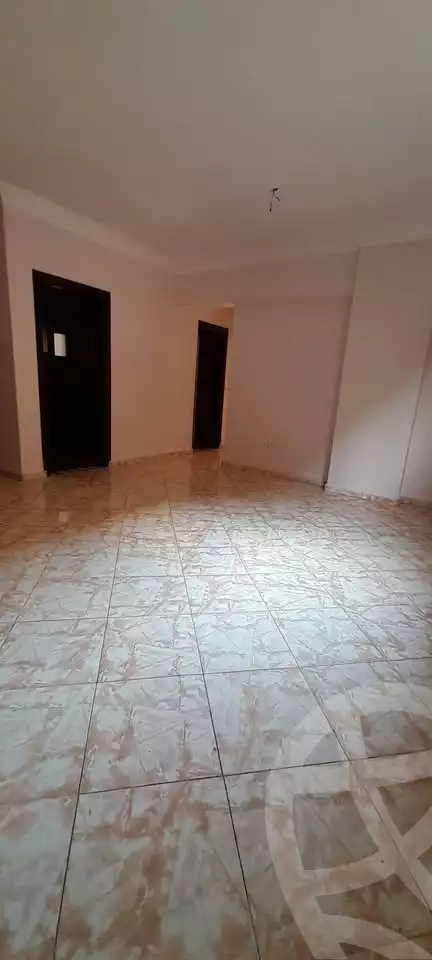 https://aqarmap.com.eg/en/listing/5583422-for-rent-cairo-mokattam-lhdb-l-ly