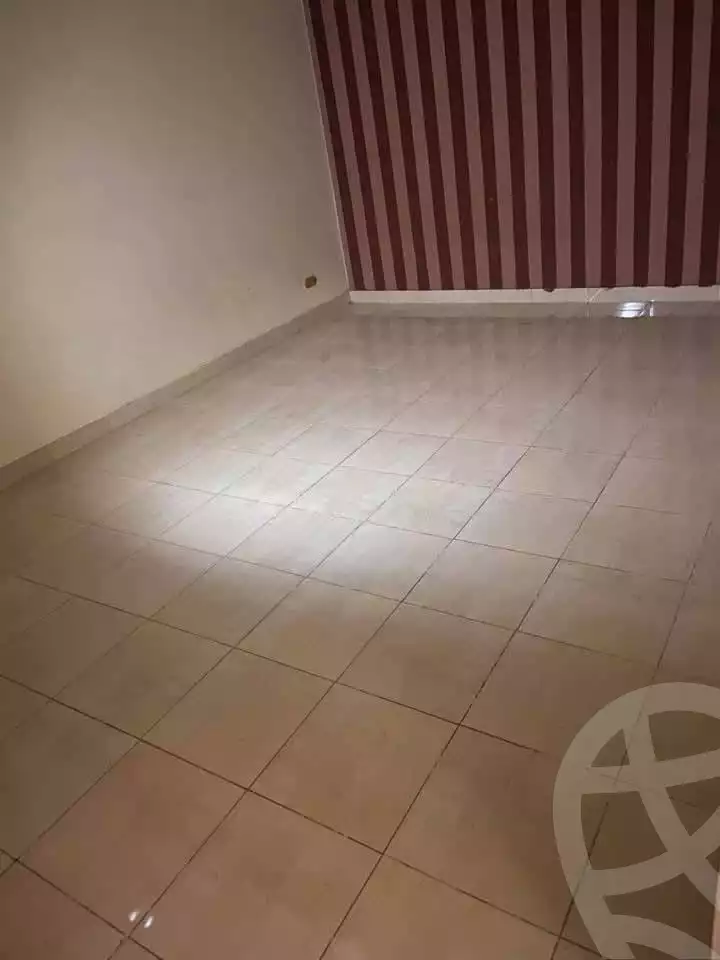 https://aqarmap.com.eg/ar/listing/5583684-for-rent-cairo-mokattam-lhdb-l-ly-shareaa-9