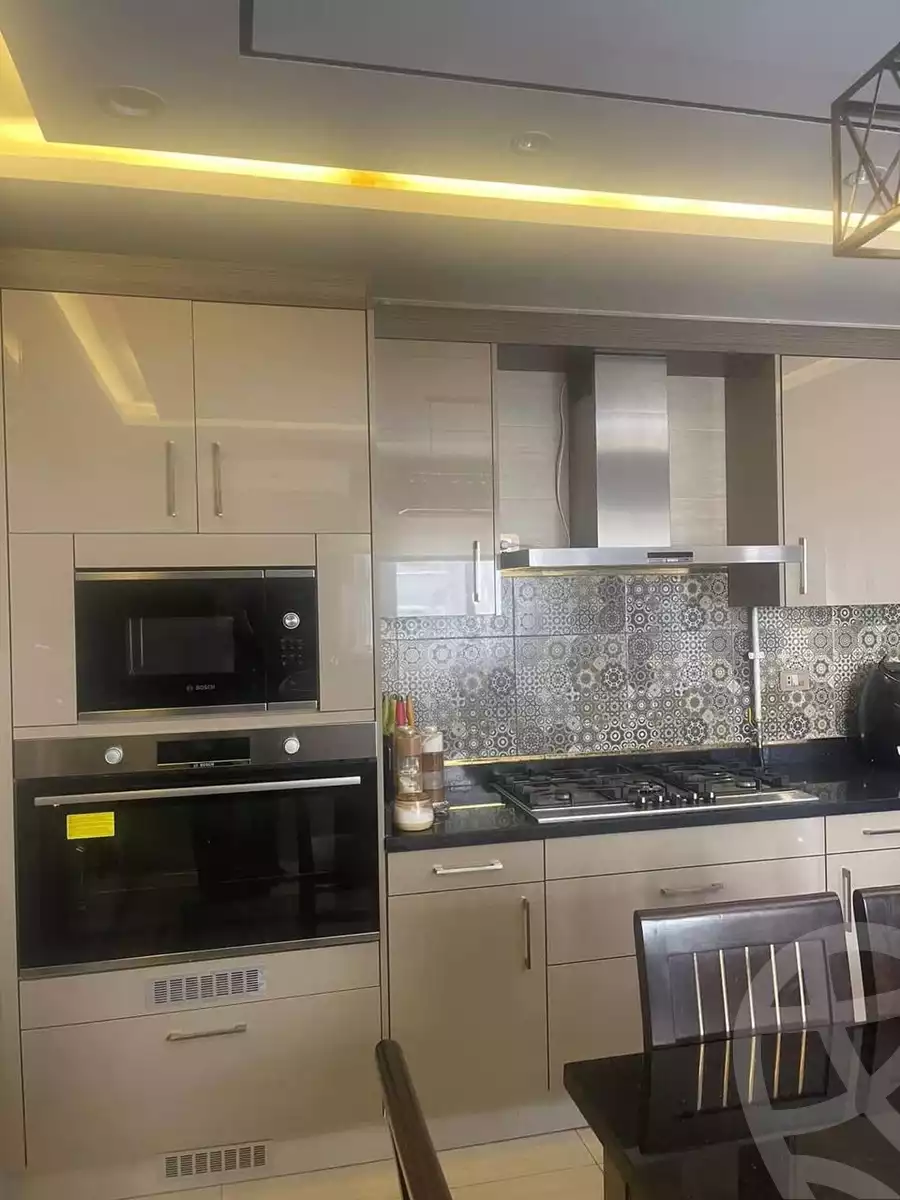 https://aqarmap.com.eg/en/listing/5584312-for-sale-cairo-new-cairo-compounds-hyde-park-centre-ville-hyde-park