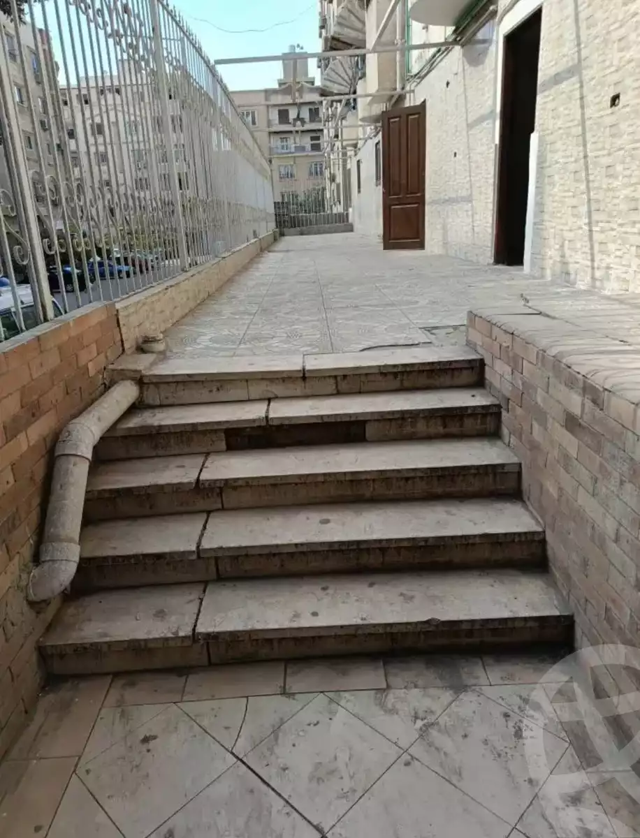 https://aqarmap.com.eg/ar/listing/5589591-for-rent-cairo-mokattam-lhdb-l-ly-lmfrq