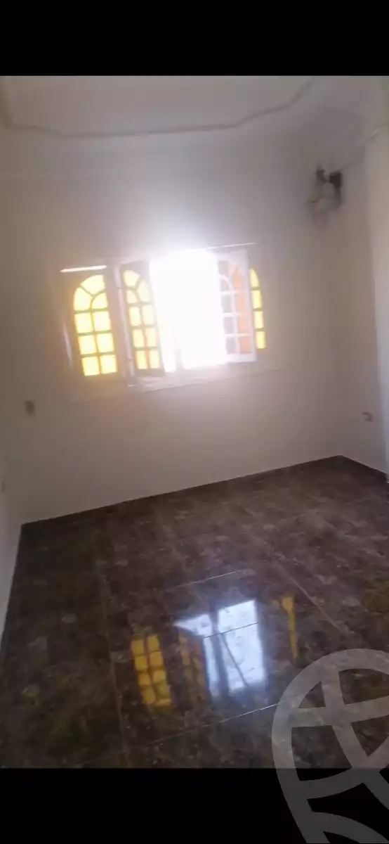 https://aqarmap.com.eg/ar/listing/5589699-for-sale-cairo-helwan-hadayek-helwan-el-khashab-canal