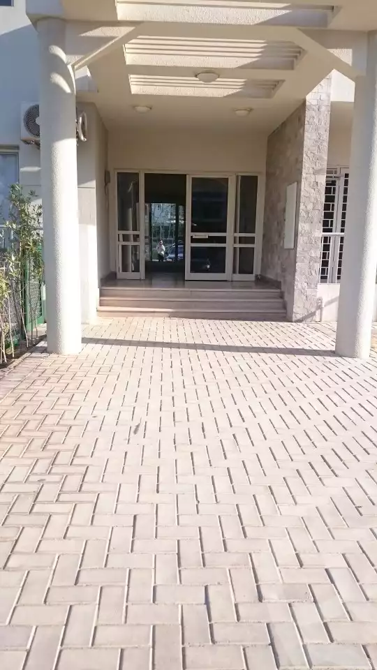 https://aqarmap.com.eg/ar/listing/5591467-for-sale-cairo-el-sheikh-zayed-city-compounds-dh-drys