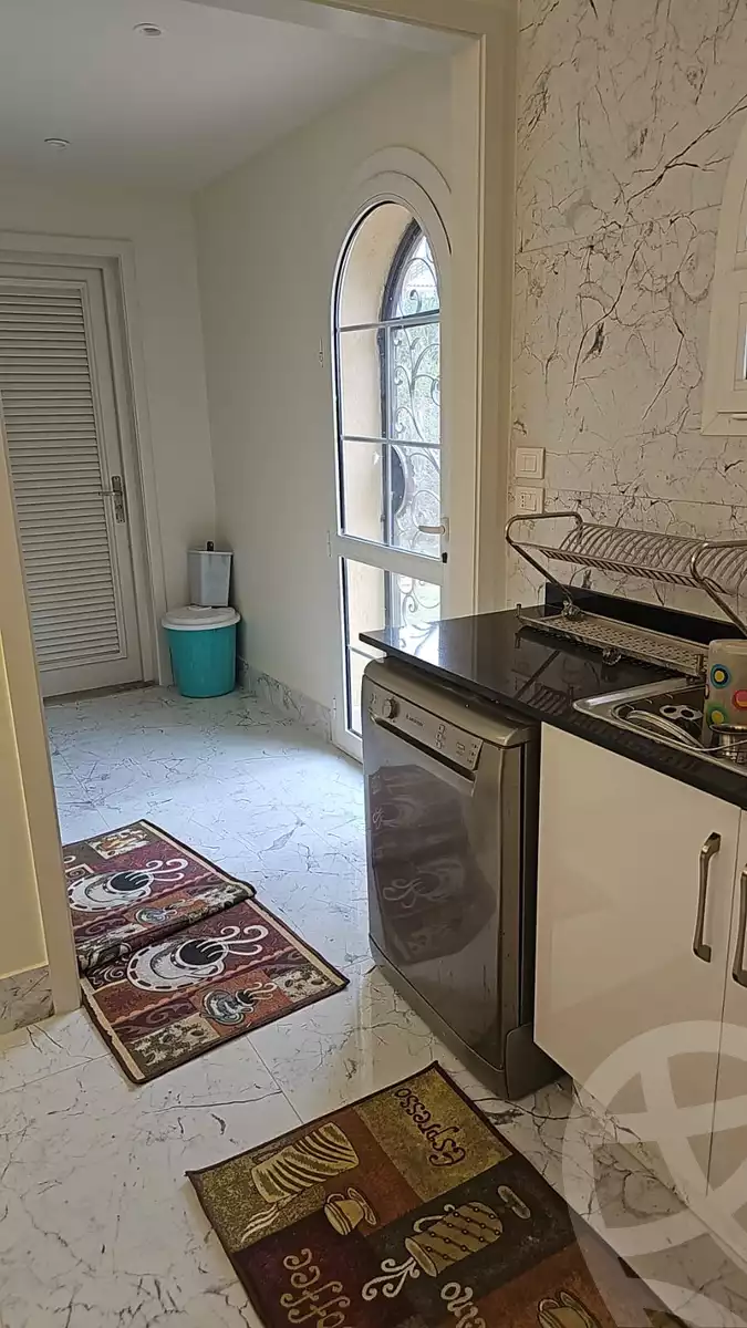 https://aqarmap.com.eg/en/listing/5591868-for-sale-cairo-new-cairo-madinaty-lmntq-lwl-fylt-talaat-mostafa-rd